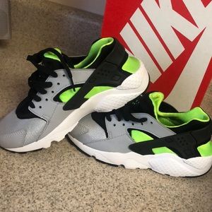 Nike Slime Green Huarache Run